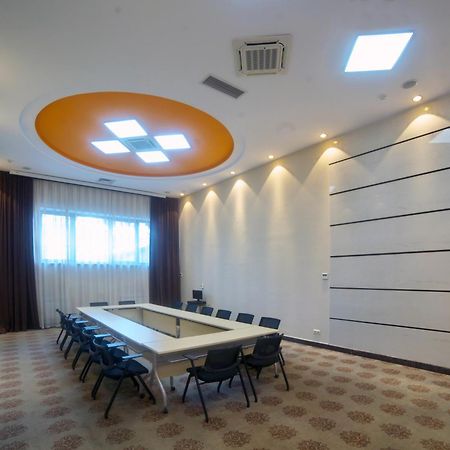 Grand Voyage Hotel Almaty Eksteriør bilde