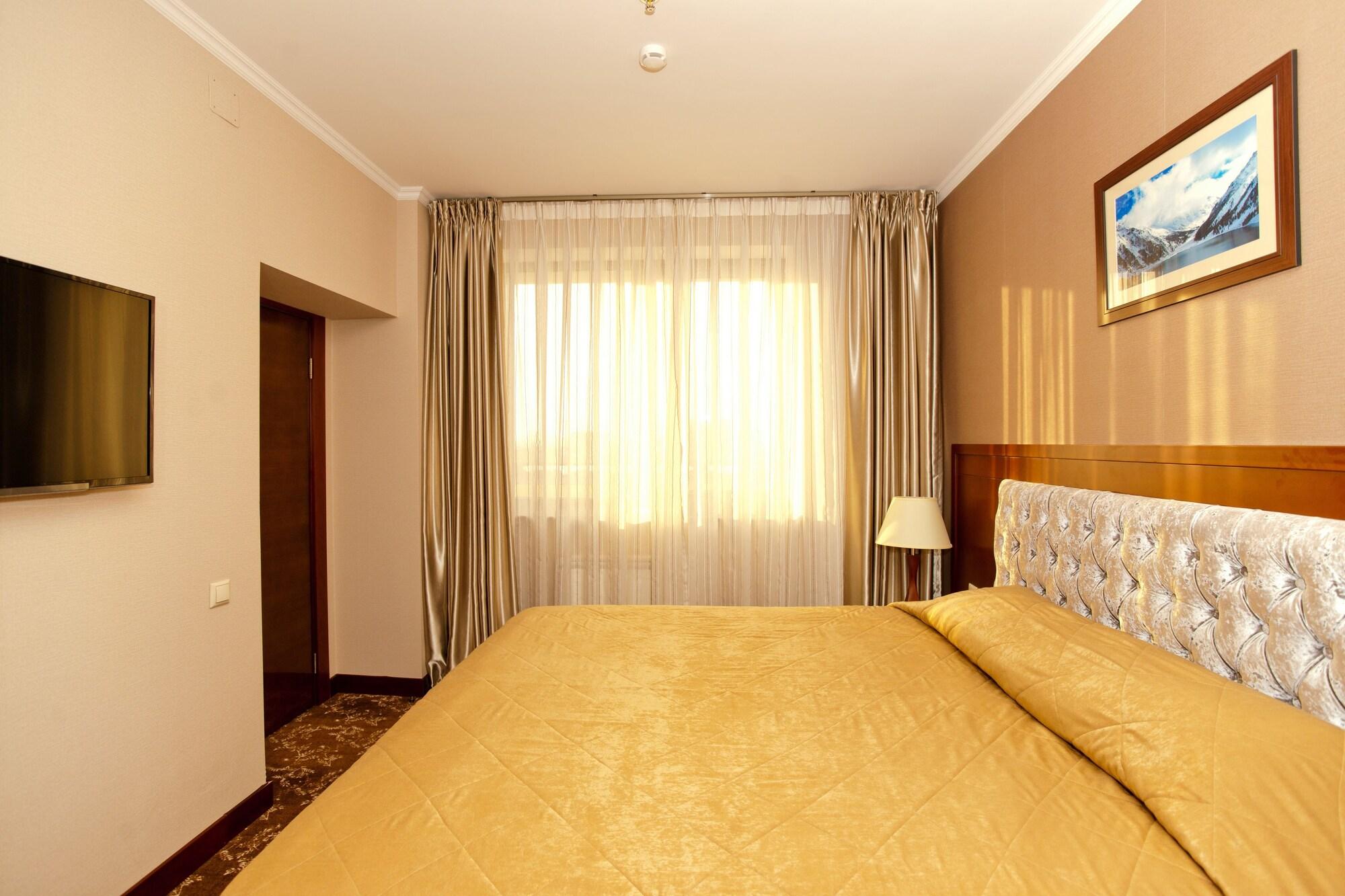 Grand Voyage Hotel Almaty Eksteriør bilde