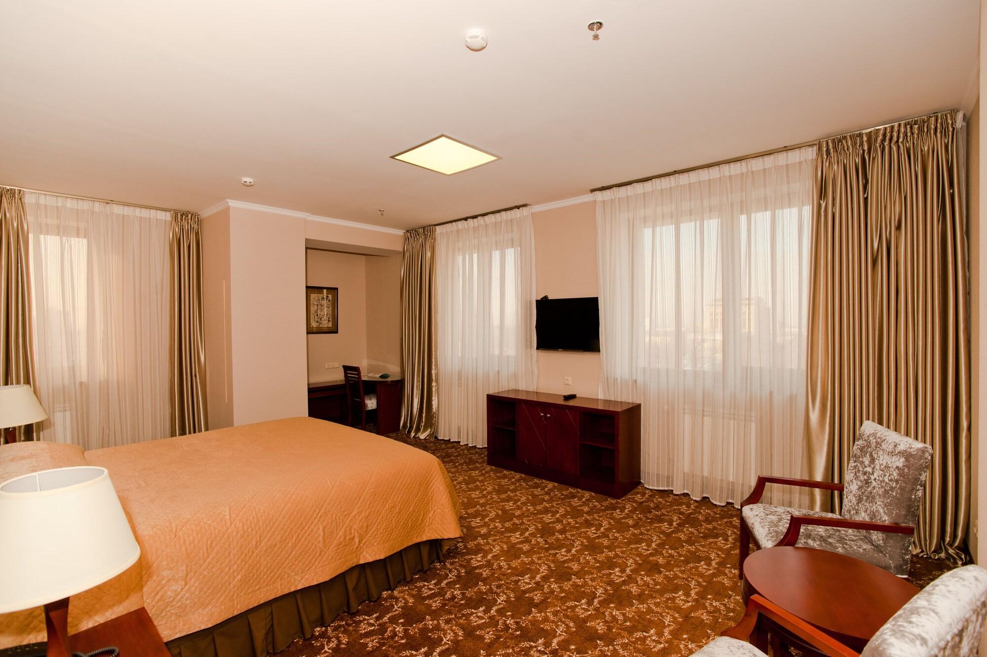 Grand Voyage Hotel Almaty Eksteriør bilde