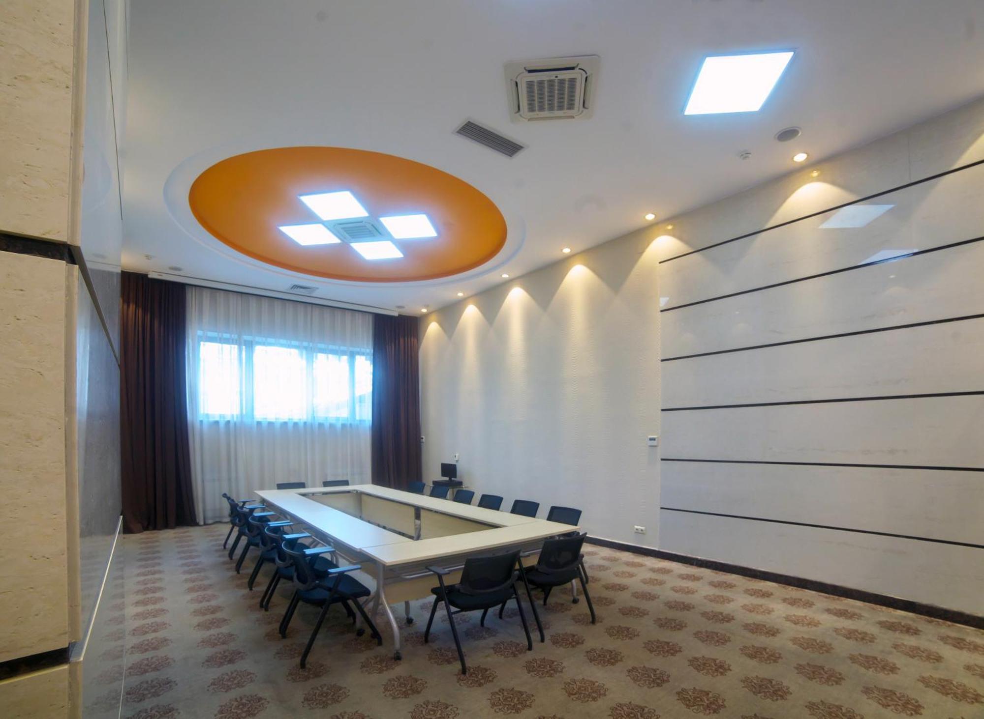Grand Voyage Hotel Almaty Eksteriør bilde