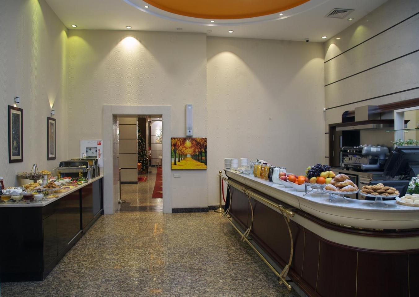 Grand Voyage Hotel Almaty Eksteriør bilde